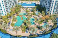 Der Swimmingpool an oder in der Nähe von Marvelous 9th Floor Condo Gulf, Pool &amp; Sunset View