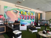TV&#47;Unterhaltungsangebot in der Unterkunft Marvelous 9th Floor Condo Gulf, Pool &amp; Sunset View