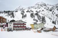 Obiekt Austria Alpinhotel Ski IN Ski OUT an der Edelweissbahn zimą