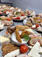 Jídlo v penzionu nebo okolí