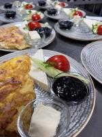 Jídlo v penzionu nebo okolí