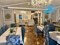 C'est La Vie Boutique Hotelにあるシーティングエリア