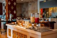 Mâncare la sau în apropiere de acest complex