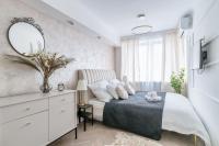 Gold Premium 2-bedroom Suite 100m from Central Station, modern&high standardにあるベッド