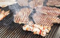 Gril dostupný pro hosty v hotelu