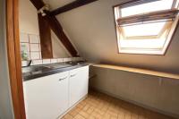 Een keuken of kitchenette bij Studio near Caen marina!