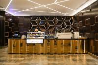 Ο χώρος του lounge ή του μπαρ στο شقق قصر توبال للشقق المخدومة