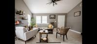 Family Friendly Home in walking district, 5 minutes from beachの見取り図または間取り図