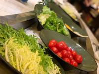 ホテルの敷地内または近くでの食事または食べ物