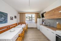 Kuchyňa alebo kuchynka v ubytovaní Guesthouse Cyprian