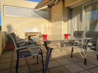 Plán poschodí v ubytovaní Charmant T2 à 350m de la plage avec terrasse et garage à Royan - FR-1-539-44