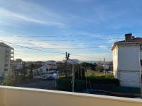 Plán poschodí v ubytovaní Charmant T2 à 350m de la plage avec terrasse et garage à Royan - FR-1-539-44