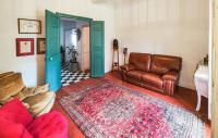 Posedenie v ubytovaní Maison de caractère chaleureuse avec grand jardin