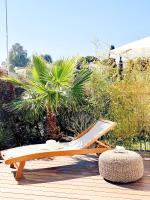 Ogród w obiekcie Logement vue mer splendide - situé à 50 mètres du bord de mer et 2 minutes des plages - Bandolina