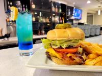 Jídlo v hotelu nebo okolí