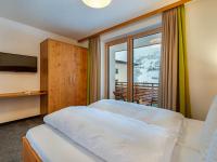 Posteľ alebo postele v izbe v ubytovaní Apartment Martina-3 by Interhome