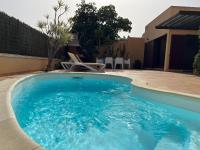 The swimming pool at or close to Casa Mía