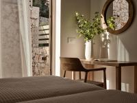 Posteľ alebo postele v izbe v ubytovaní Thelxi's Suite I - Brand New Seaview Suite!