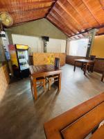 O bucătărie sau chicinetă la Ravan Resort Tangalle