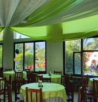 En restaurant eller et andet spisested på Comarca del Hobit