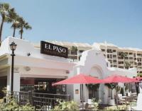 Το κτήριο όπου στεγάζεται  το ξενοδοχείο διαμερισμάτων