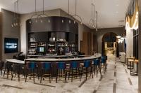 Marriott New York JFK Airportにあるラウンジまたはバー