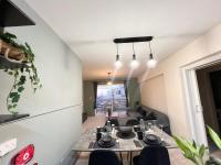 Posezení v ubytování 212 Apartment, A 2-bedroom escape