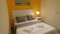 Postel nebo postele na pokoji v ubytování Apartamento zona playa de San Sebastian