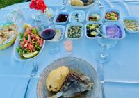 Φαγητό σε αυτό το θέρετρο ή κάπου εκεί κοντά