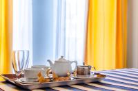 Příslušenství pro přípravu čaje a kávy v ubytování Hotel Mediterráneo