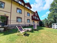Vonkajšia záhrada v ubytovaní Harmont Montis- dawna Zającówka- IDEALNA lokalizacja - leśna enklawa w centrum miasta! Sauna, masaże, zabiegi spa!