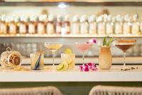 Drinks på Tommy Bahama Miramonte Resort & Spa