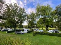 Vonkajšia záhrada v ubytovaní Camping les Portes du Perche