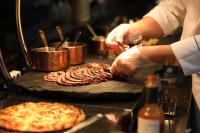 Φαγητό σε αυτό το ξενοδοχείο ή κάπου εκεί κοντά