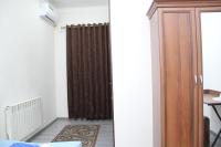Chinara Guest House Airportの見取り図または間取り図