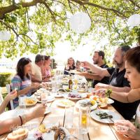 Φαγητό σε αυτό το ξενοδοχείο ή κάπου εκεί κοντά