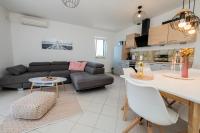 Kuchyňa alebo kuchynka v ubytovaní Sun Island Apartment