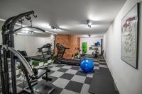 Posilňovňa alebo fitness centrum v ubytovaní Modra Sikorka