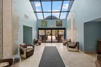 Ein Sitzbereich in der Unterkunft Sandestin Bayfront Studio with balcony and breathtaking views