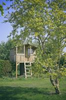 Dārzs pie naktsmītnes The Treehouse Gistel