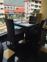 Bazén v ubytování Jomtien Plaza Residence B408 By Mr.Kiss nebo v jeho okolí