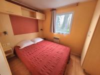 Posteľ alebo postele v izbe v ubytovaní Camping les 2 salamandres