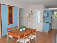Kuchyň nebo kuchyňský kout v ubytování Villa Nuria con piscina privada