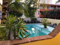 Bazén v ubytování Sosua Inn Hotel nebo v jeho okolí