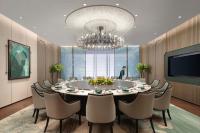 comedor grande con mesa grande y sillas en Crowne Plaza Jinan Runhua by IHG, en Jinan