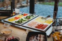 Jídlo v hotelu nebo okolí