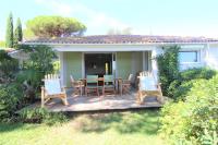 Vonkajšia záhrada v ubytovaní GASMED29 - Golfe de St-Tropez - Chalet californien dans domaine privé
