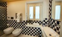 Villa Francesco Luxury Suitesにあるバスルーム