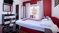 Posteľ alebo postele v izbe v ubytovaní Apartments Villa Aura - Adult Only