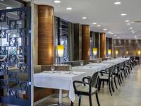 Esperos Palace Resort & Spaにあるレストランまたは飲食店